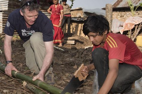Übernimm ein Ehrenamt bei ShelterBox. Hier ist ein Mitgleid unseres ShelterBox Response Teams beim Einsatz in Nepal zu sehen
