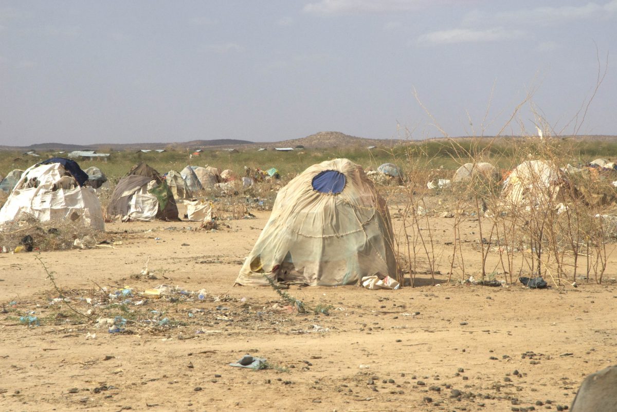Flüchtlingscamp in Äthiopien unter sehr trockenen Bedingungen. Das Land ist von Konflikten und Katastrophen betroffen
