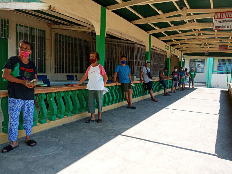 Verteilung Hilfsgüter nach Ausbruch des Vulkans Taal