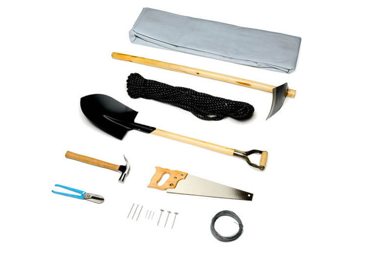 Shelter Kit mit verschiedenen Werkzeugen