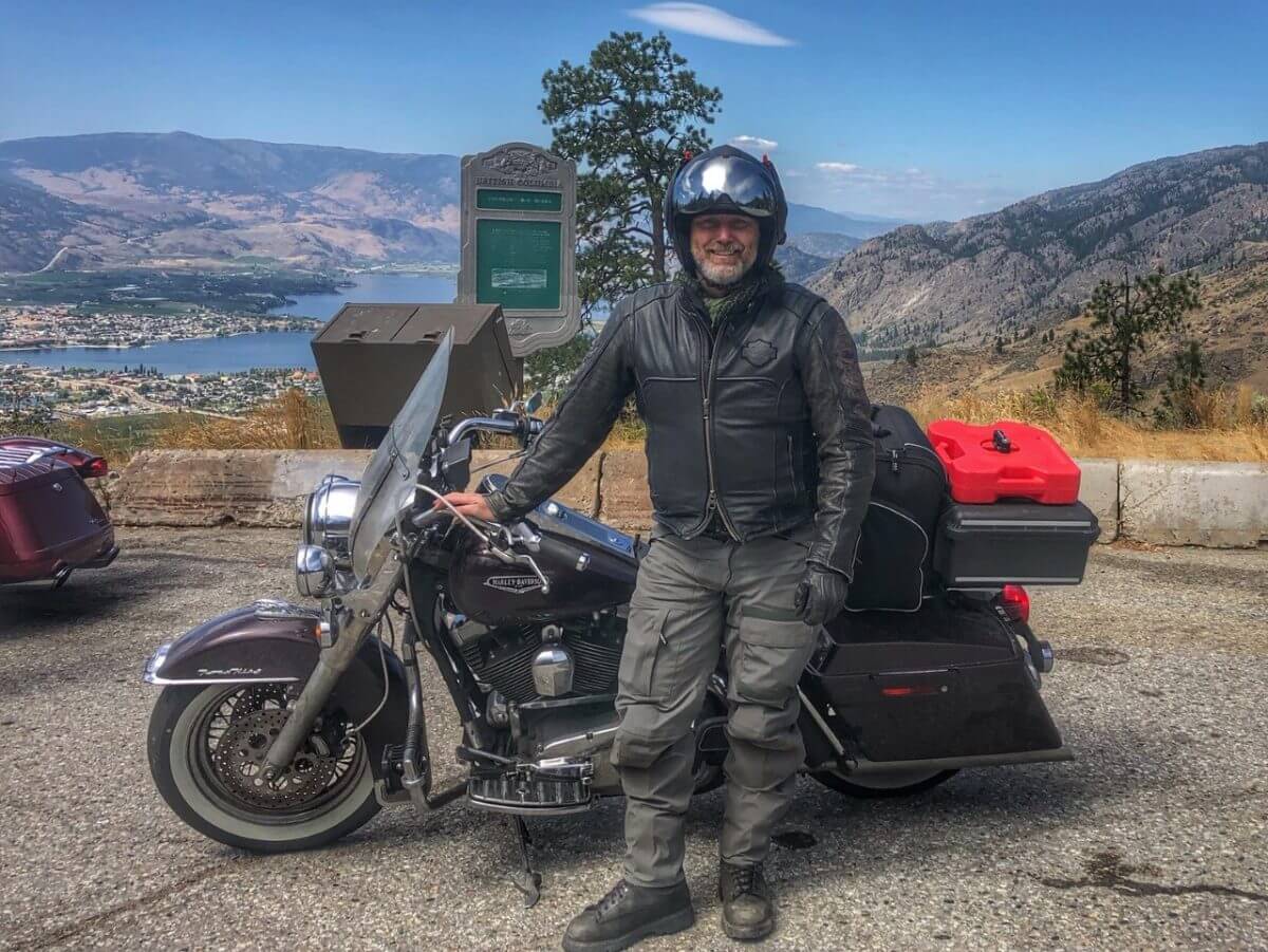 Fundraising in der Coronakrise: Mark Keating bei seiner 15000 Kilometer Motorradtour für ShelterBox Kanada