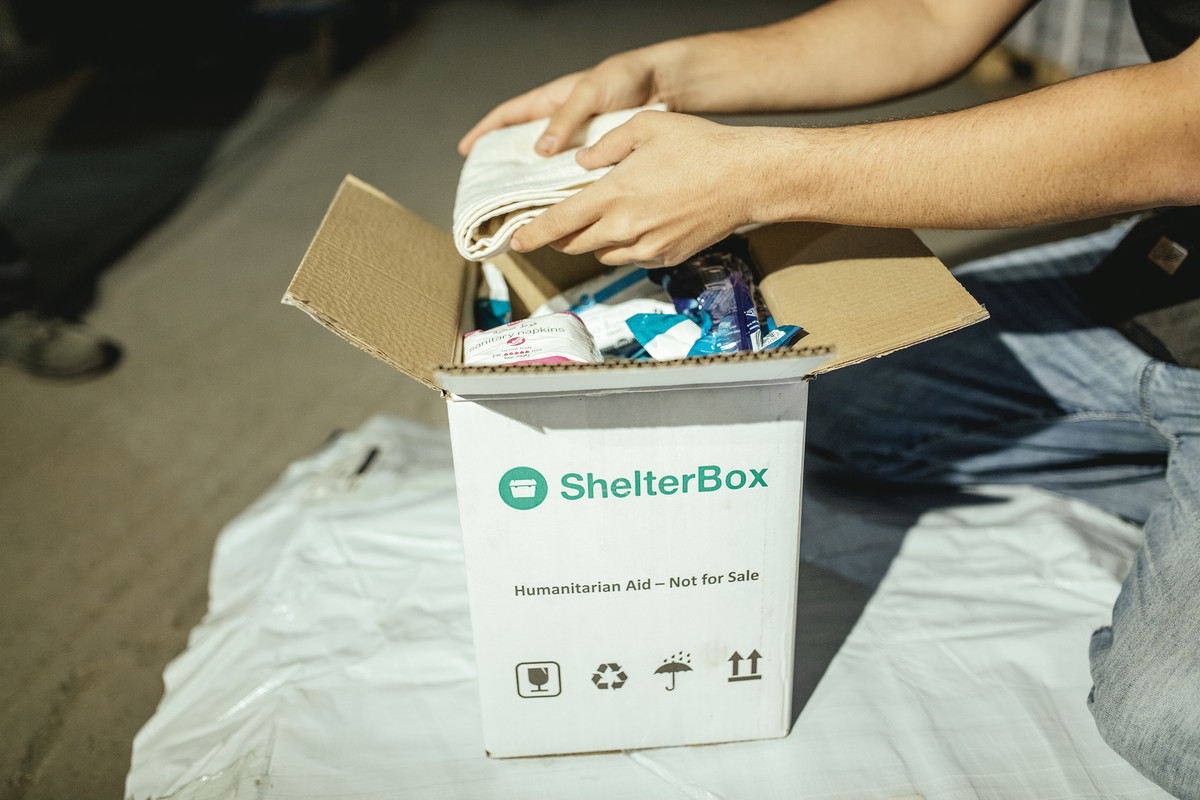 Wie ShelterBox versucht weniger Plastik zu verbrauchen. ShelterBox Hilfsgüter für die Ukraine, Bild von Florian Bachmeier